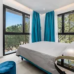 Cala Vela Tower Aparthotel