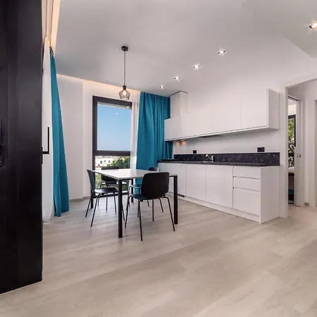 Cala Vela Tower Aparthotel Riccione